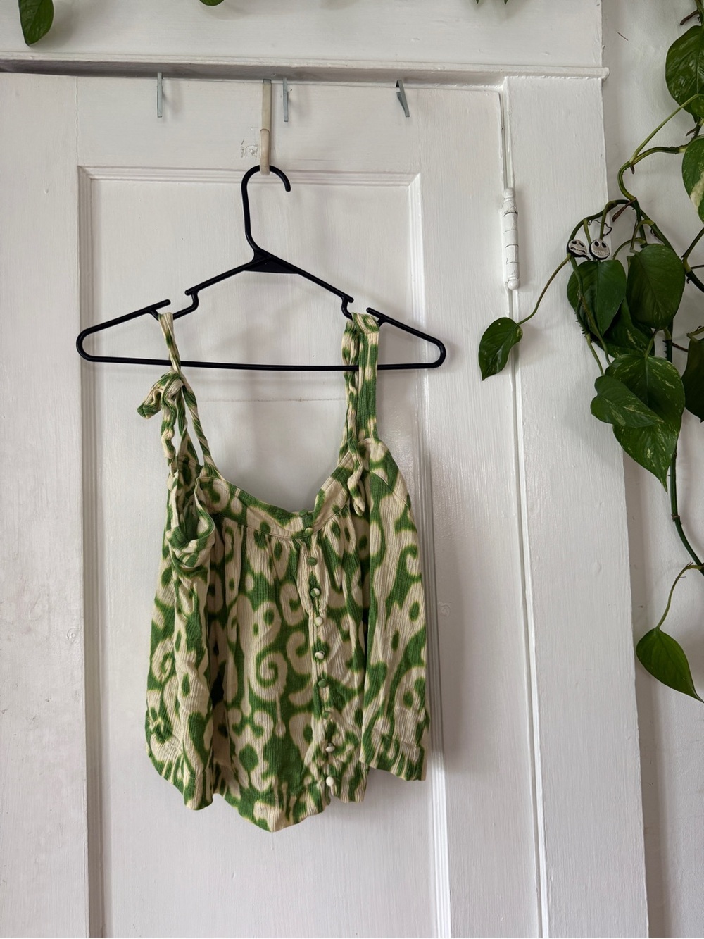 Rose & Olive Green and Cream Tie-Shoulder Printed Cami size M